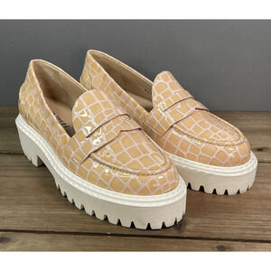 Jon Josef Women's Loafer Size 35 Taupe Beige Leather Chunky Lug Sole Croc Emboss